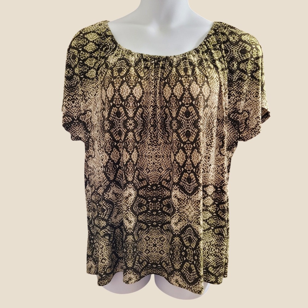 Daisy Fuentes Woman Green Snakeskin Print Keyhole Tie Back Blouse 1X